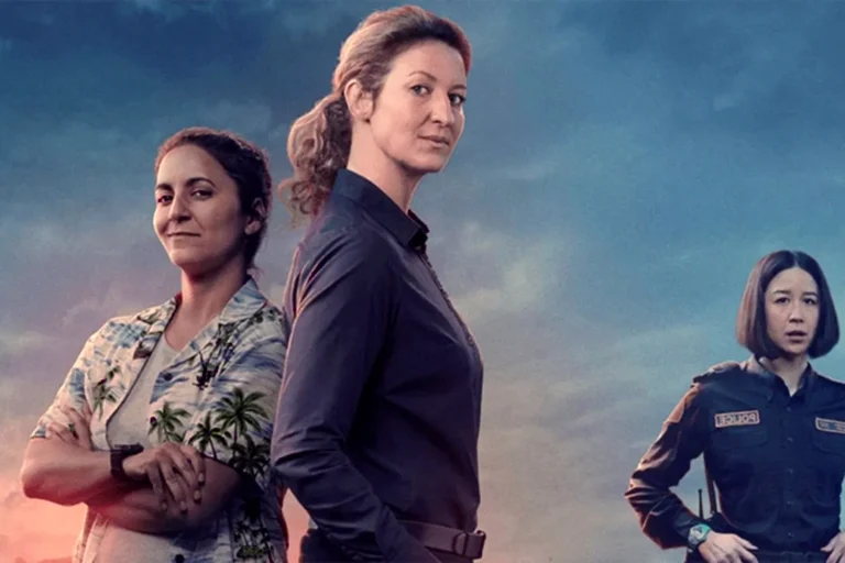 Na segunda temporada de Deadloch, mistério e comédia revelam os segredos obscuros da ambição e da corrupção em Barra Creek.