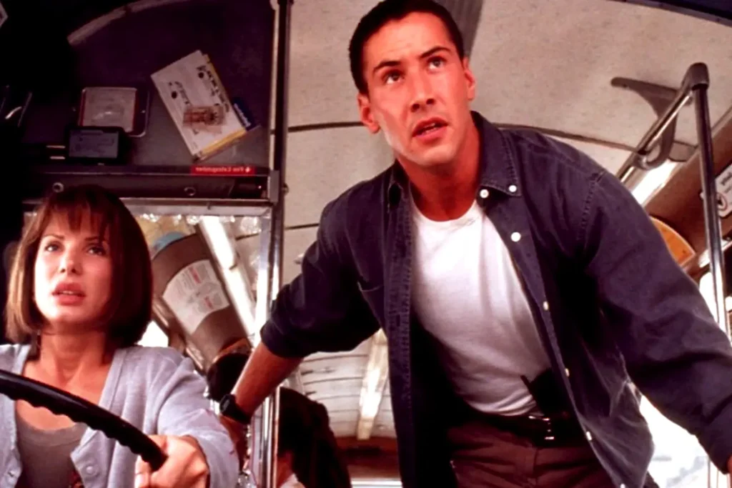 "Velocidade Máxima" é uma análise da eletrizante tensão narrativa que redefine o gênero de ação, explorando o controle e a sobrevivência.